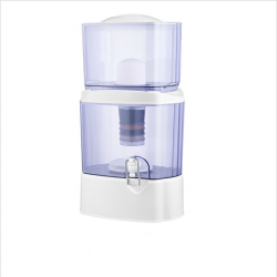 Purificateur et filtre a eau de 24L. Purificateur et filtre a eau de 24L.