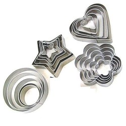 Moule à Gâteau ou emporte pièces - Lot de 12 mini  Pièces